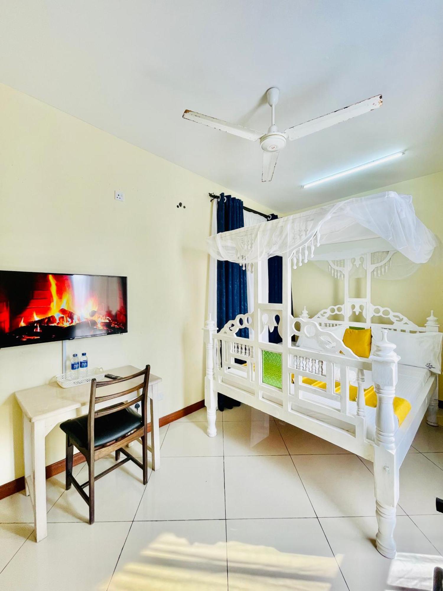 Bed and Breakfast Elna Ridge Mombasa Exterior foto