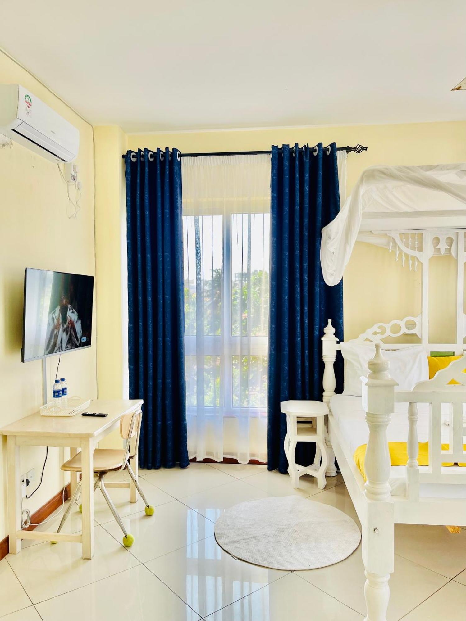 Bed and Breakfast Elna Ridge Mombasa Exterior foto